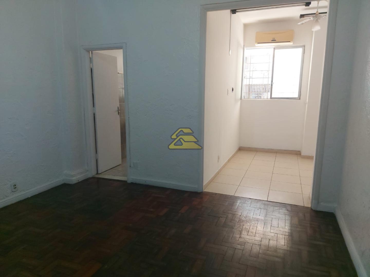 Apartamento à venda com 1 quarto, 55m² - Foto 1