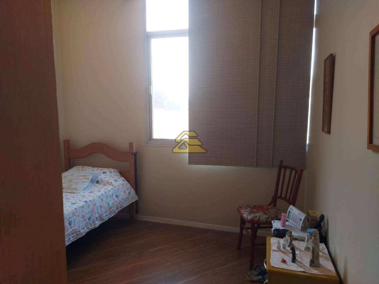 Apartamento à venda com 2 quartos, 66m² - Foto 12