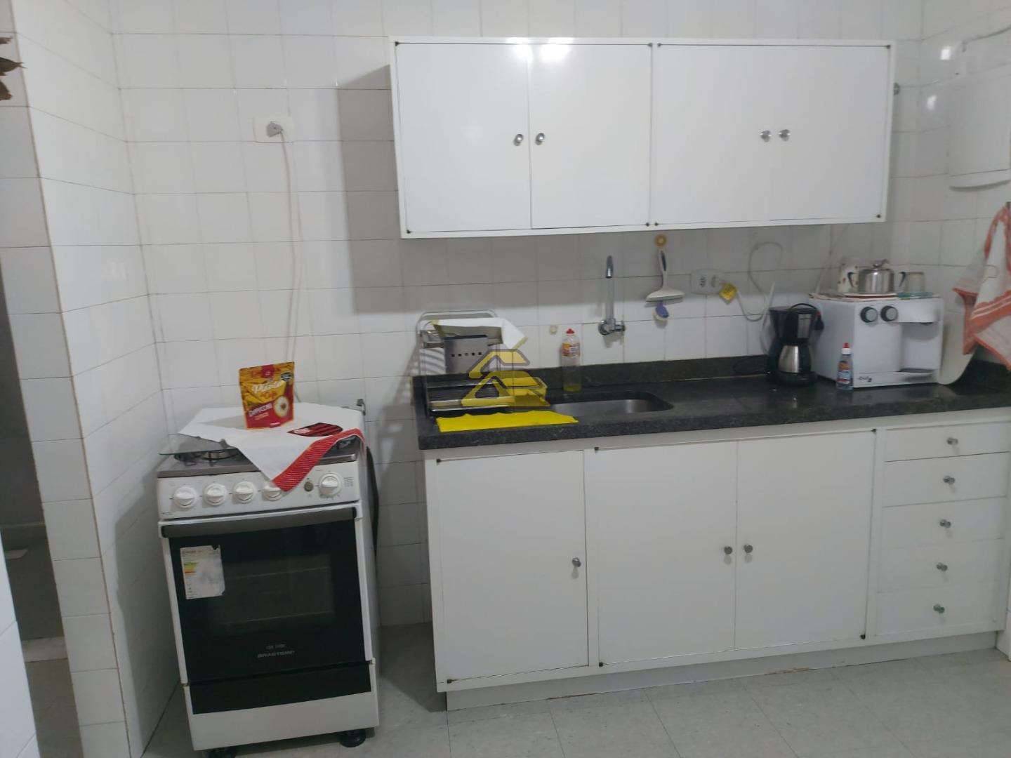 Apartamento à venda com 2 quartos, 66m² - Foto 13