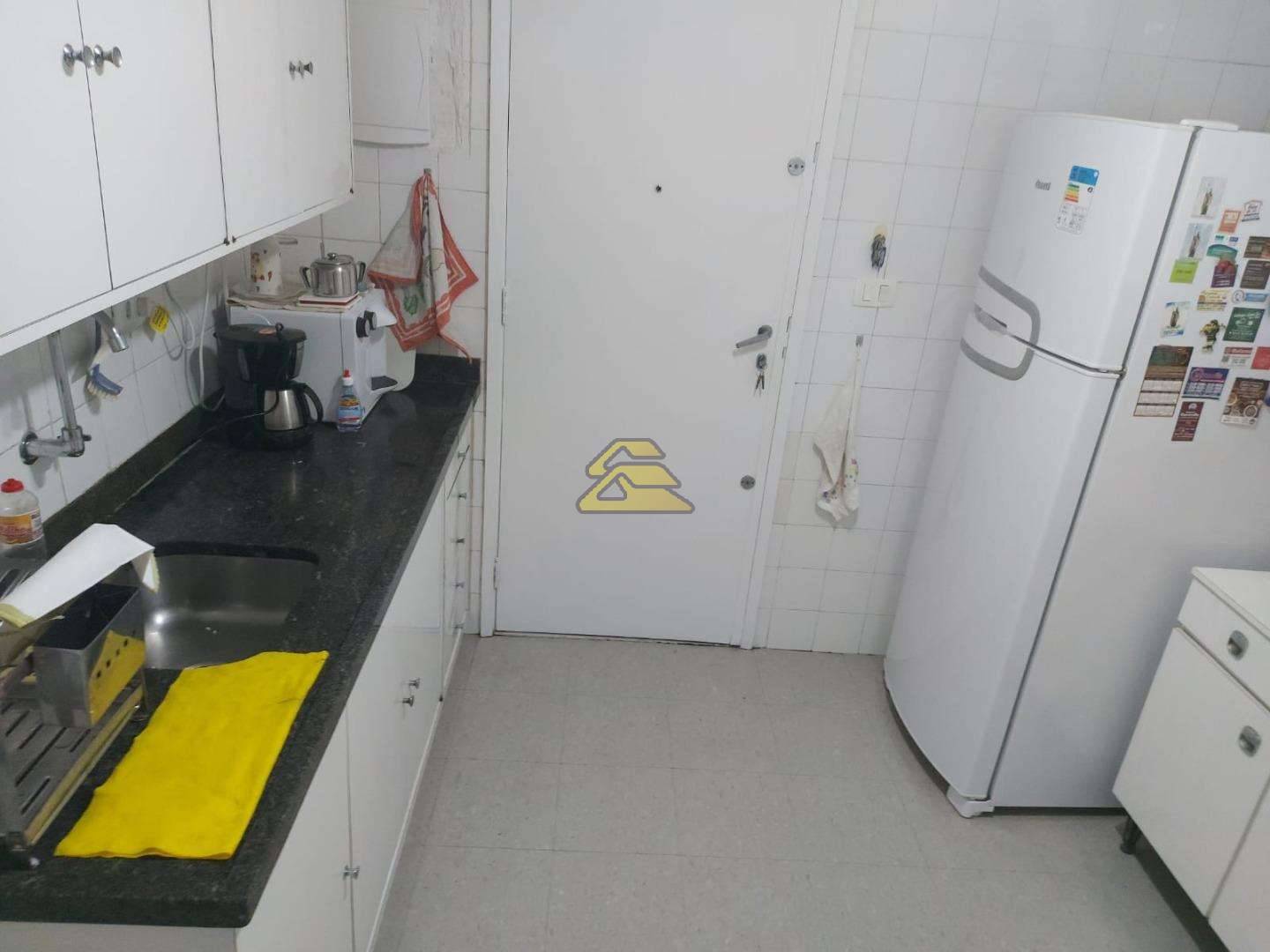 Apartamento à venda com 2 quartos, 66m² - Foto 14