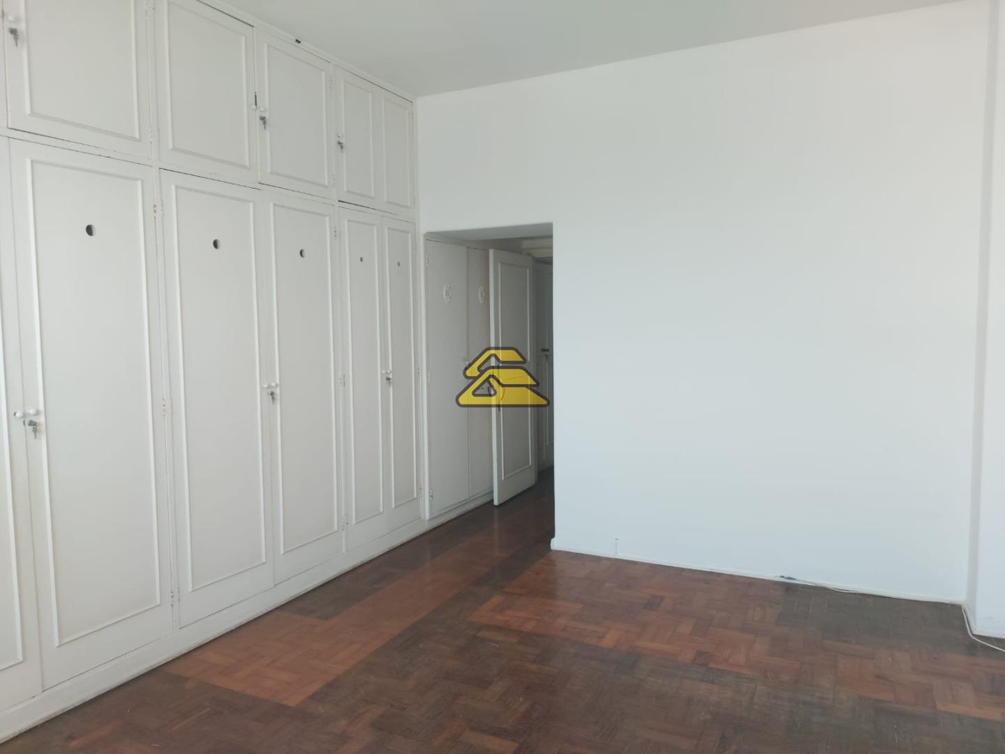 Apartamento à venda com 3 quartos, 203m² - Foto 14