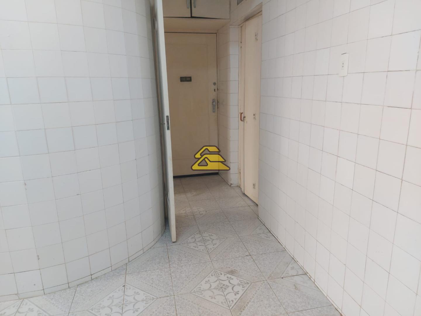 Apartamento à venda com 3 quartos, 203m² - Foto 26