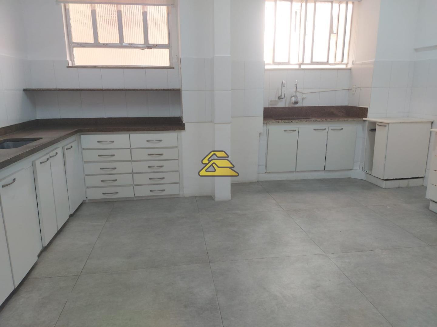 Apartamento à venda com 3 quartos, 203m² - Foto 25