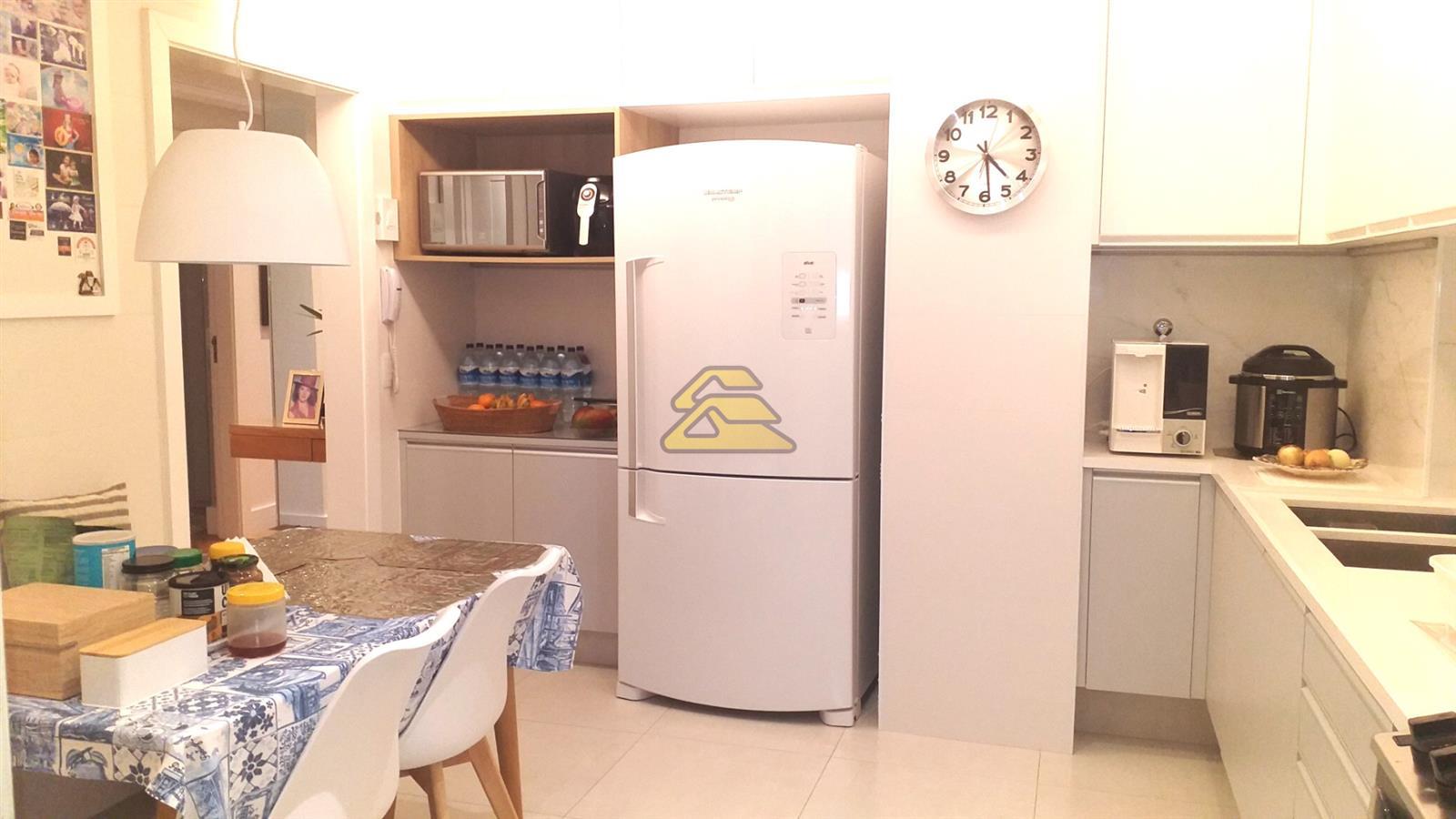 Apartamento à venda com 3 quartos, 117m² - Foto 22