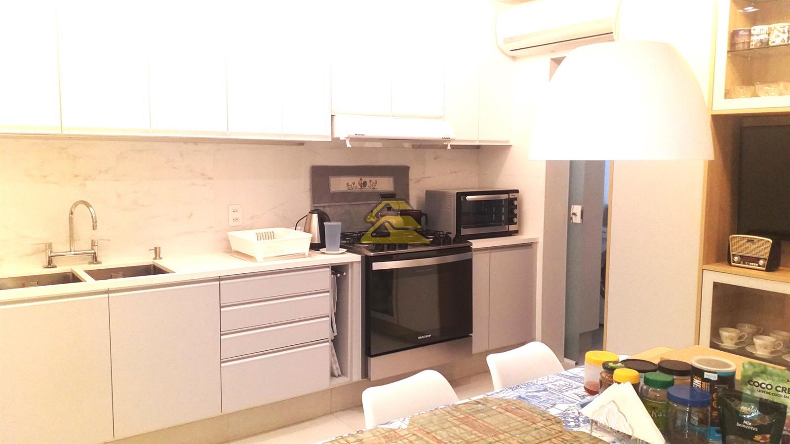 Apartamento à venda com 3 quartos, 117m² - Foto 25