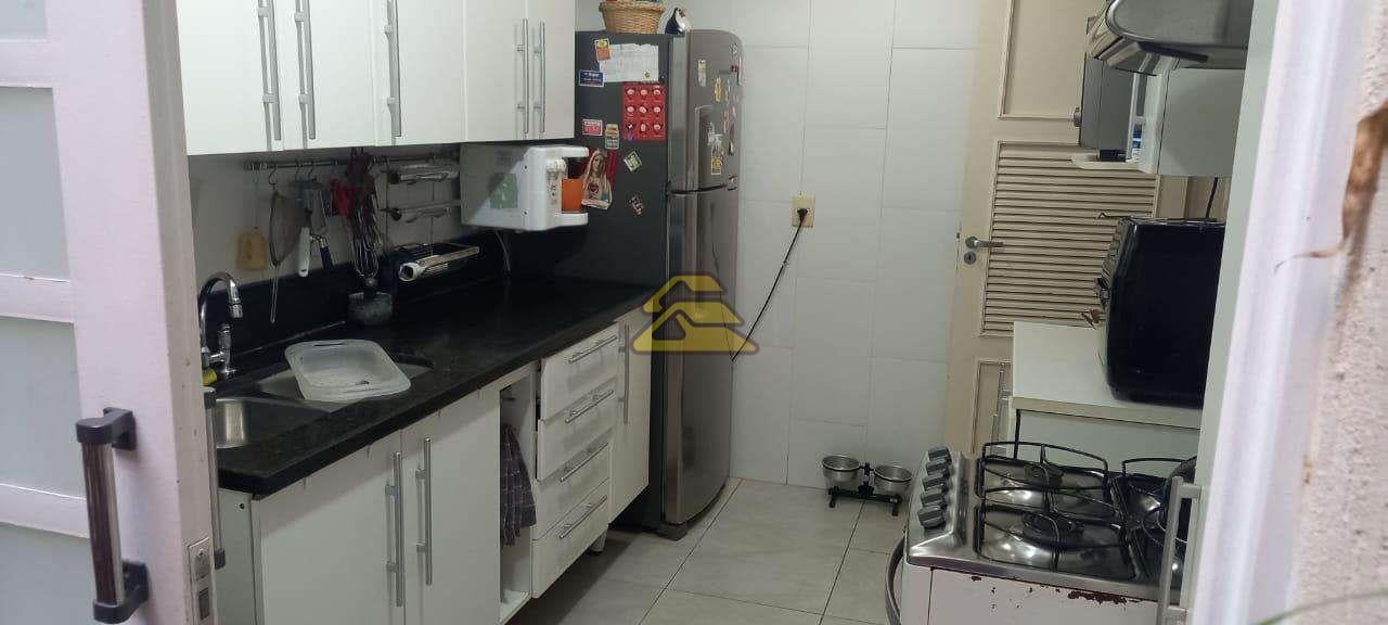 Apartamento à venda com 2 quartos, 86m² - Foto 28