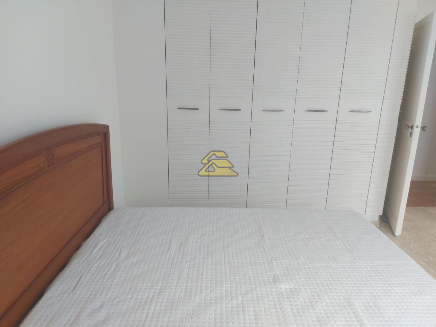 Apartamento à venda com 4 quartos, 195m² - Foto 14