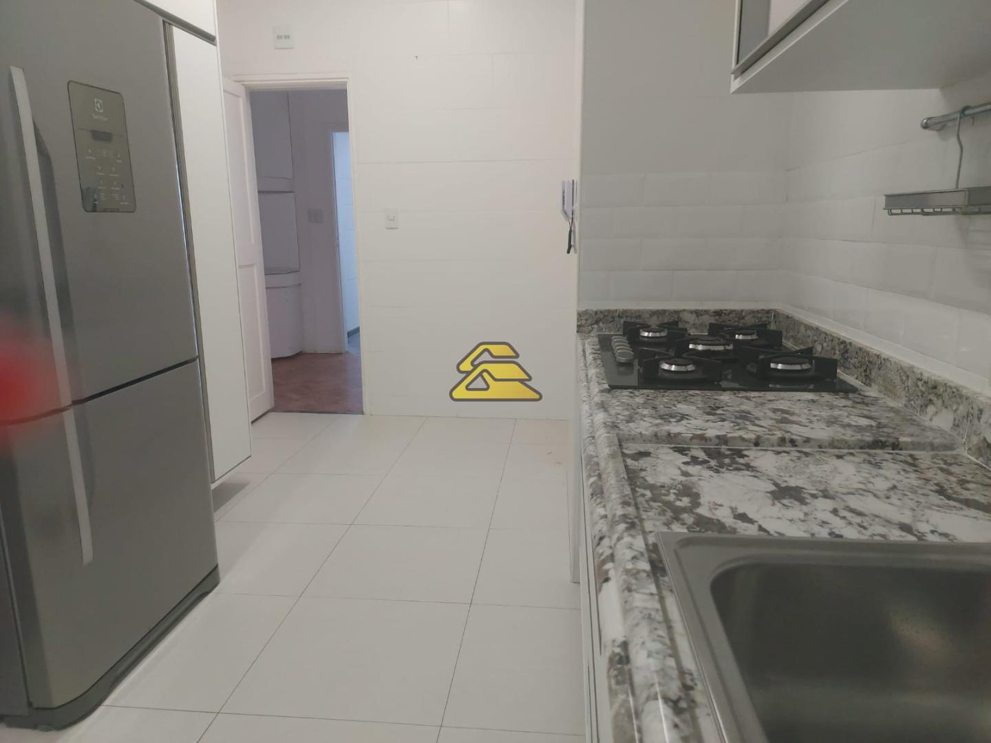 Apartamento à venda com 4 quartos, 195m² - Foto 30