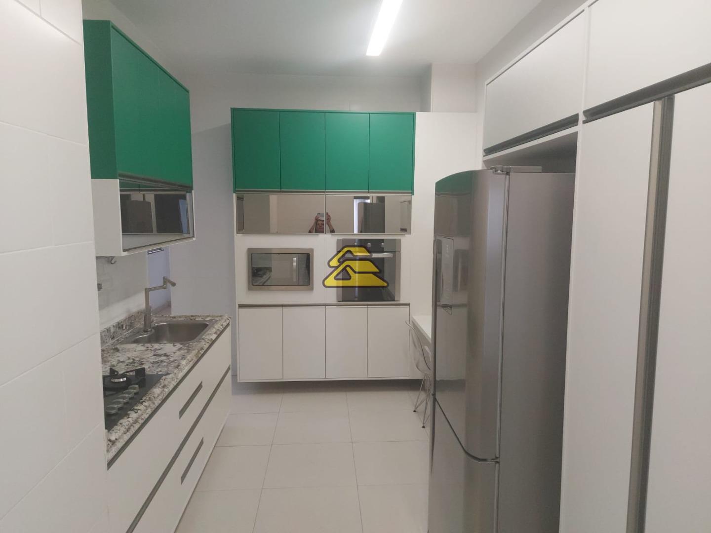 Apartamento à venda com 4 quartos, 195m² - Foto 29