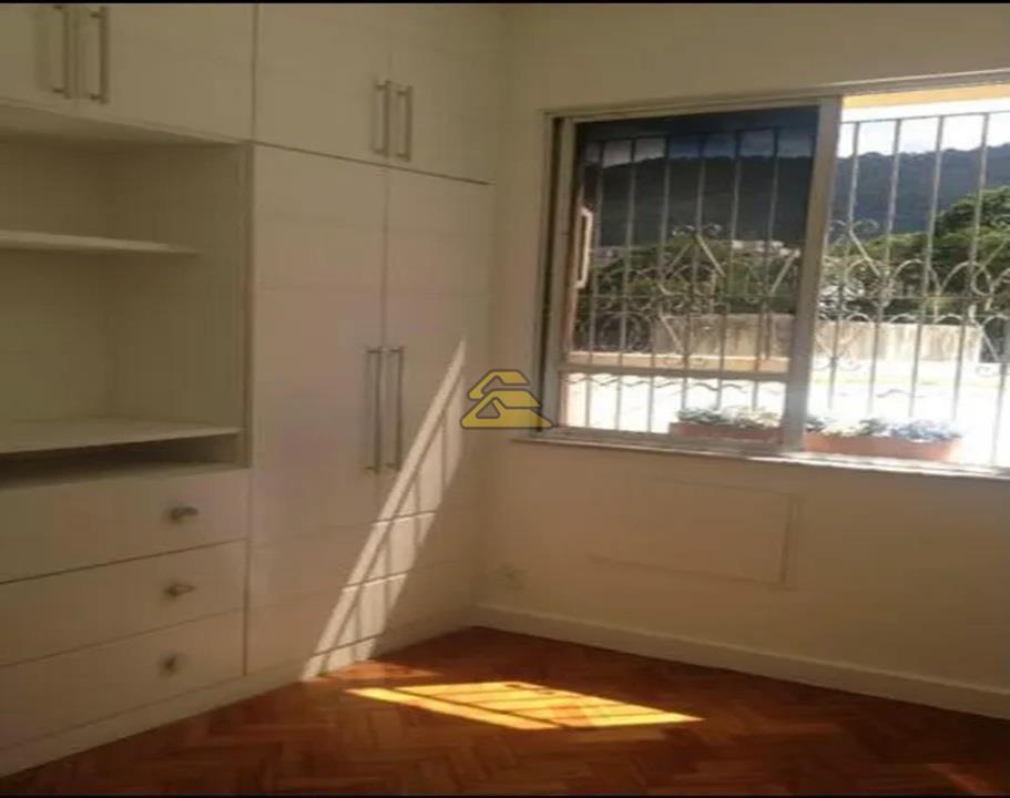 Apartamento à venda com 2 quartos, 76m² - Foto 8