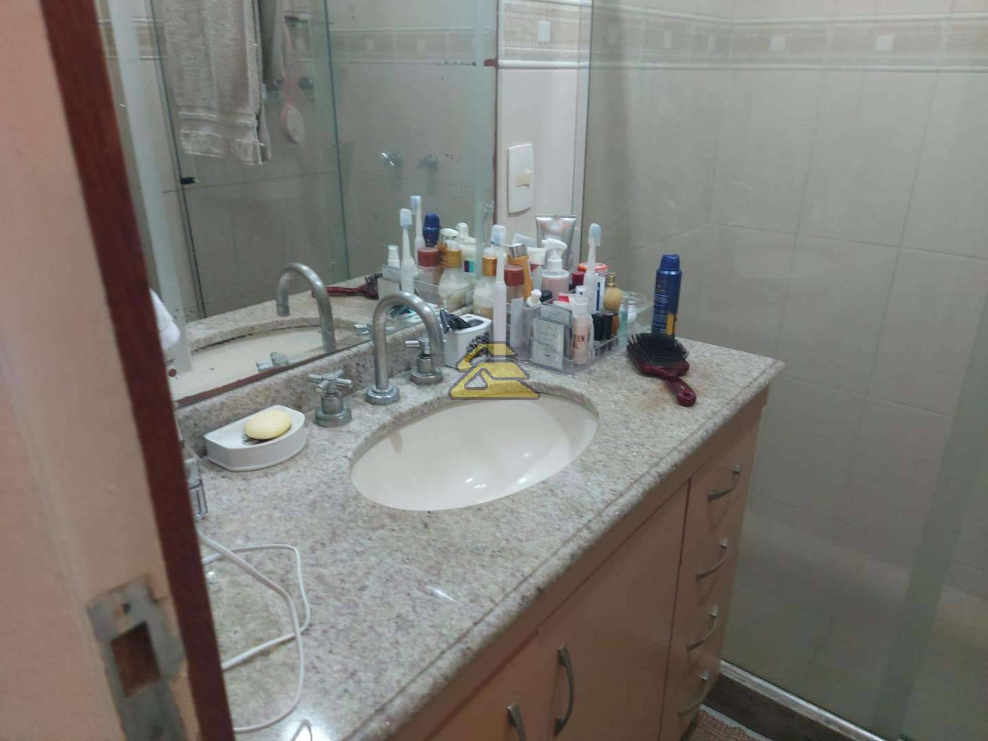 Apartamento à venda com 2 quartos, 85m² - Foto 24