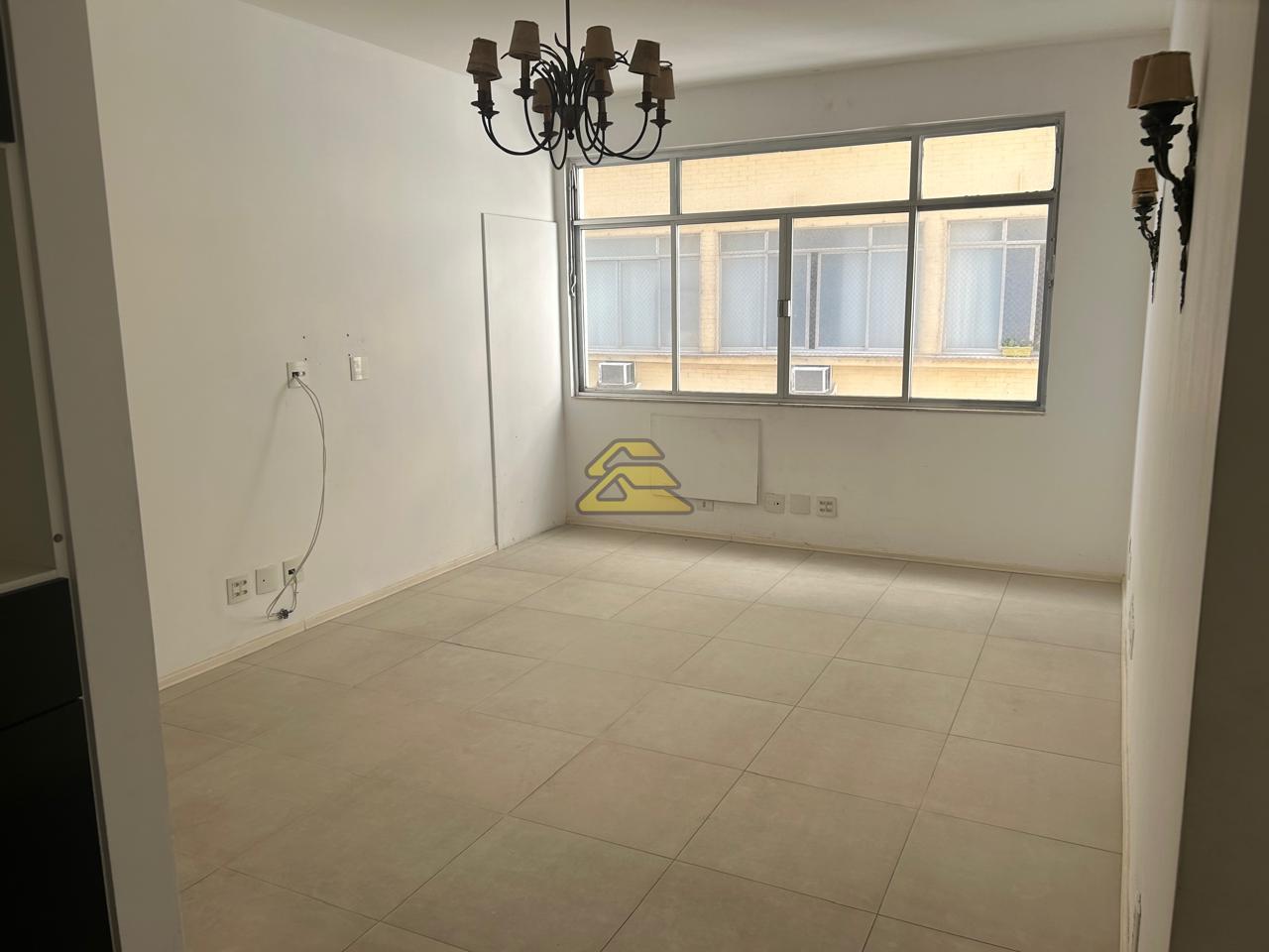 Apartamento à venda com 3 quartos, 107m² - Foto 8