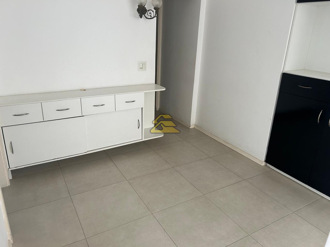 Apartamento à venda com 3 quartos, 107m² - Foto 13