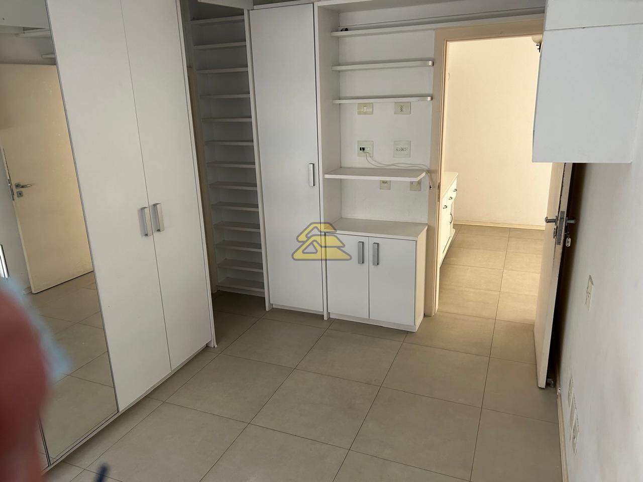 Apartamento à venda com 3 quartos, 107m² - Foto 18