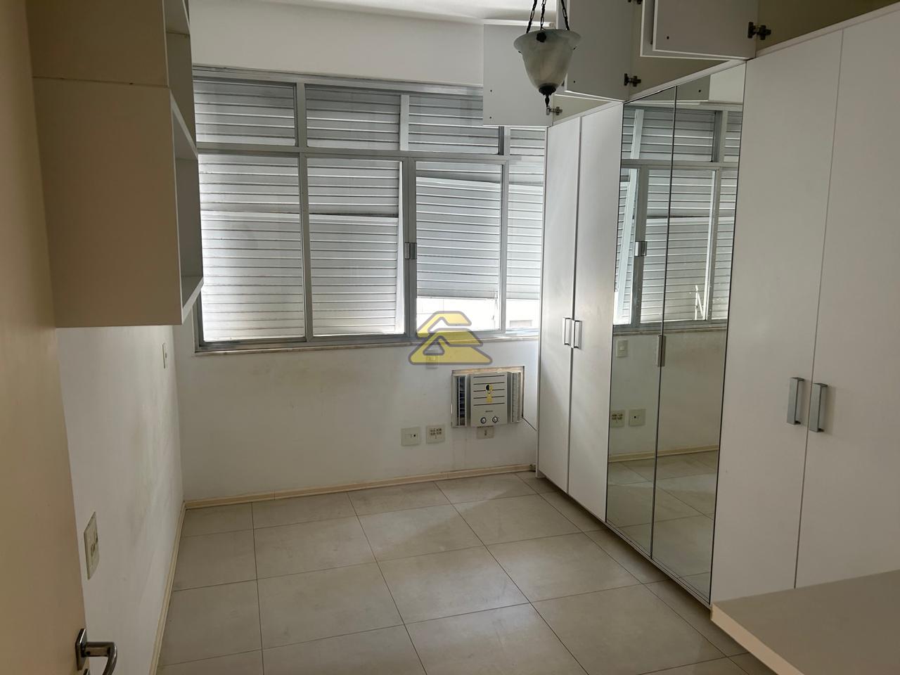 Apartamento à venda com 3 quartos, 107m² - Foto 19