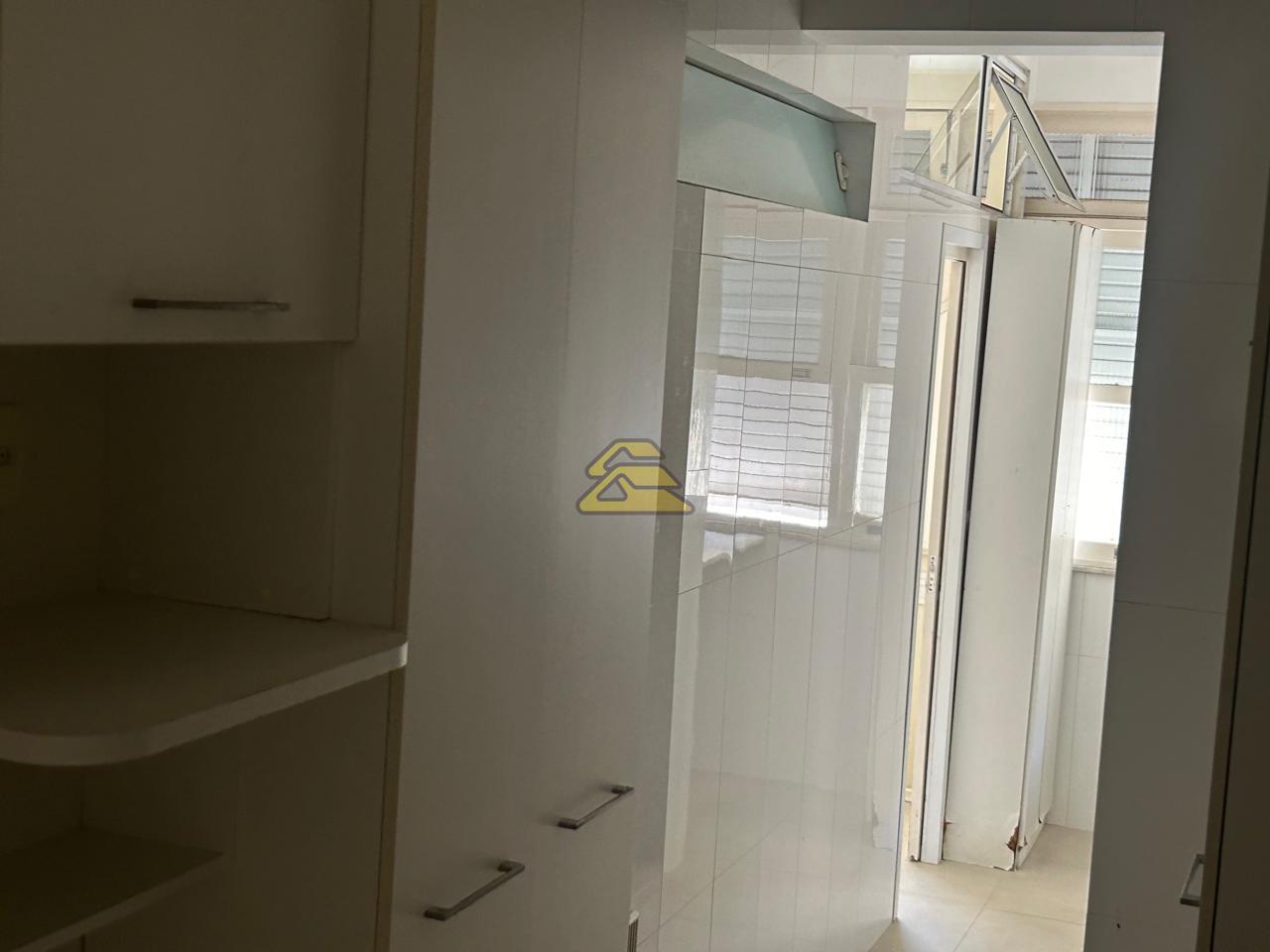 Apartamento à venda com 3 quartos, 107m² - Foto 25