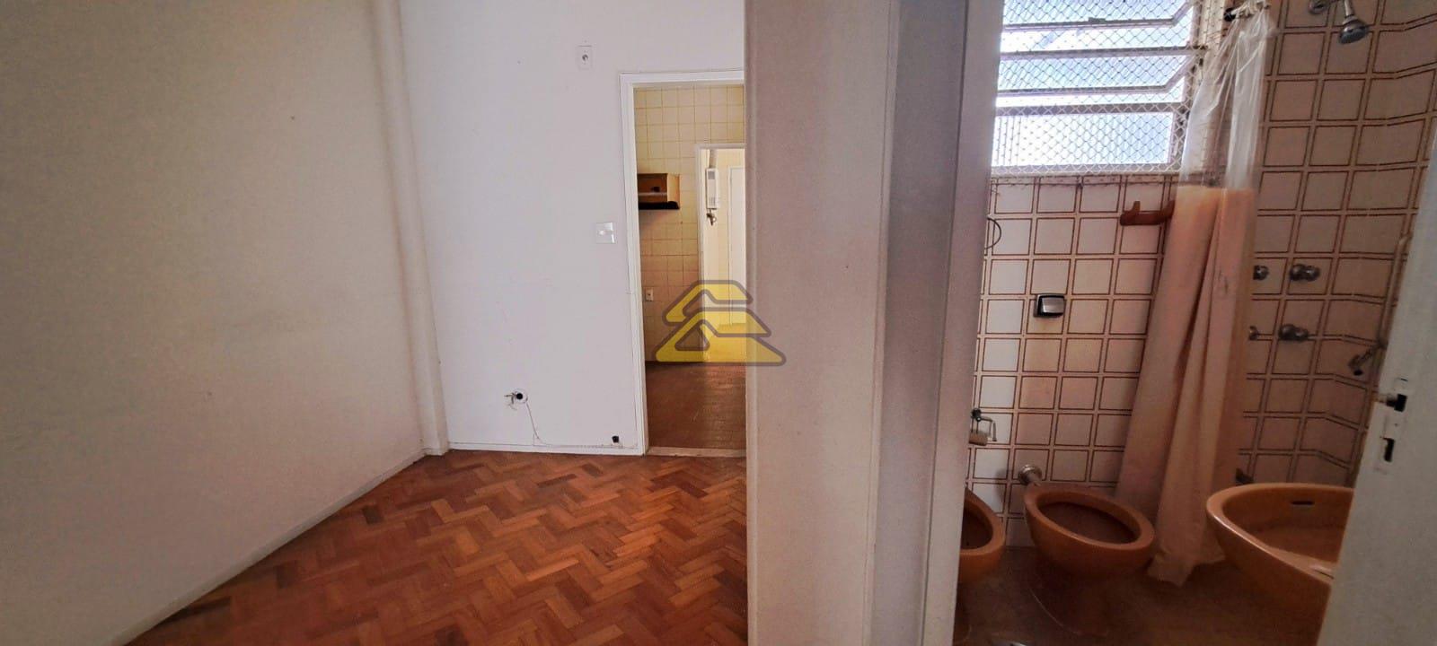 Apartamento à venda com 3 quartos, 111m² - Foto 9