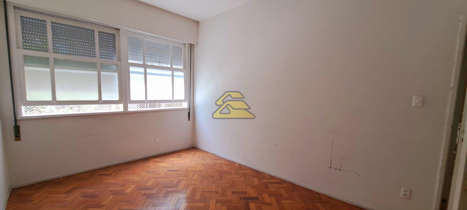 Apartamento à venda com 3 quartos, 111m² - Foto 17