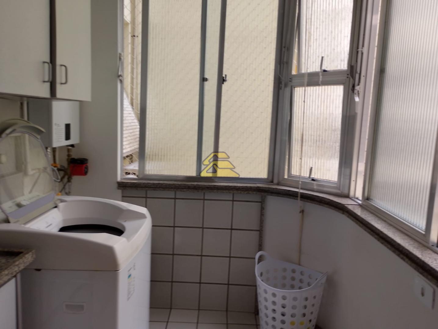 Apartamento à venda com 3 quartos, 200m² - Foto 28