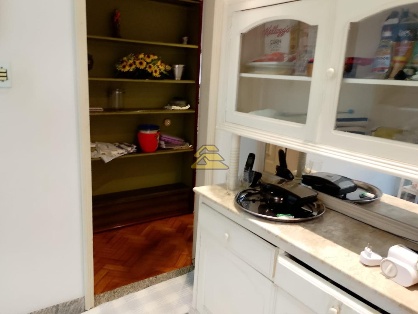 Apartamento à venda com 3 quartos, 200m² - Foto 21