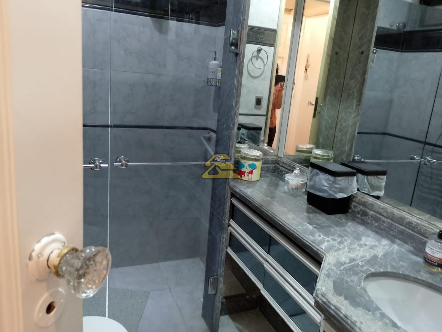 Apartamento à venda com 3 quartos, 200m² - Foto 37