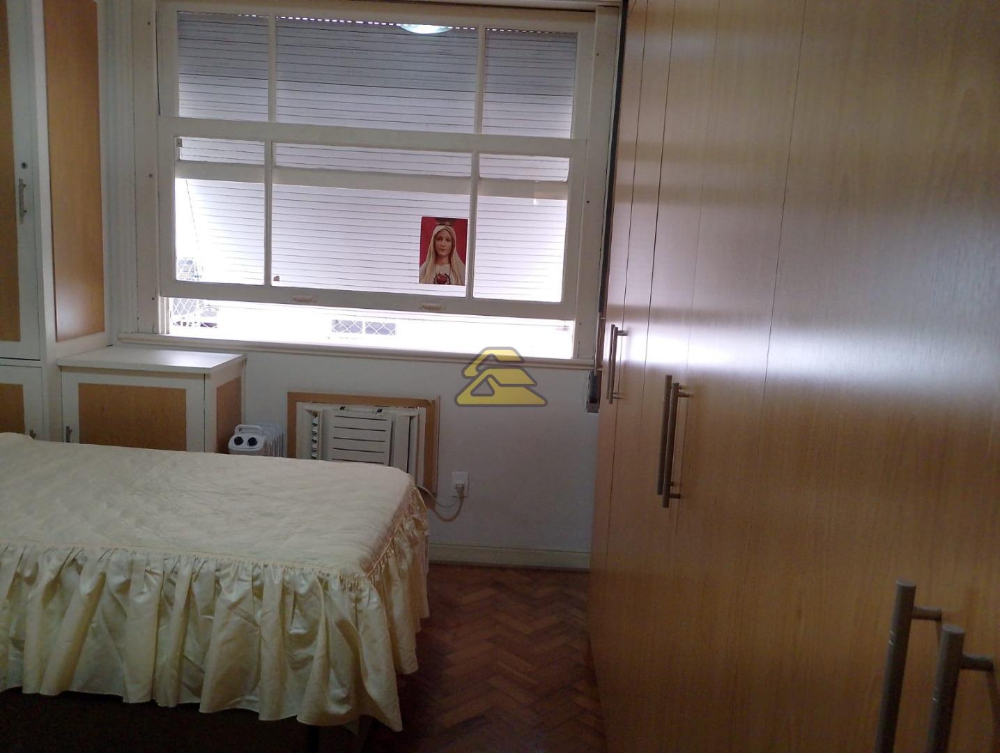 Apartamento à venda com 3 quartos, 200m² - Foto 12