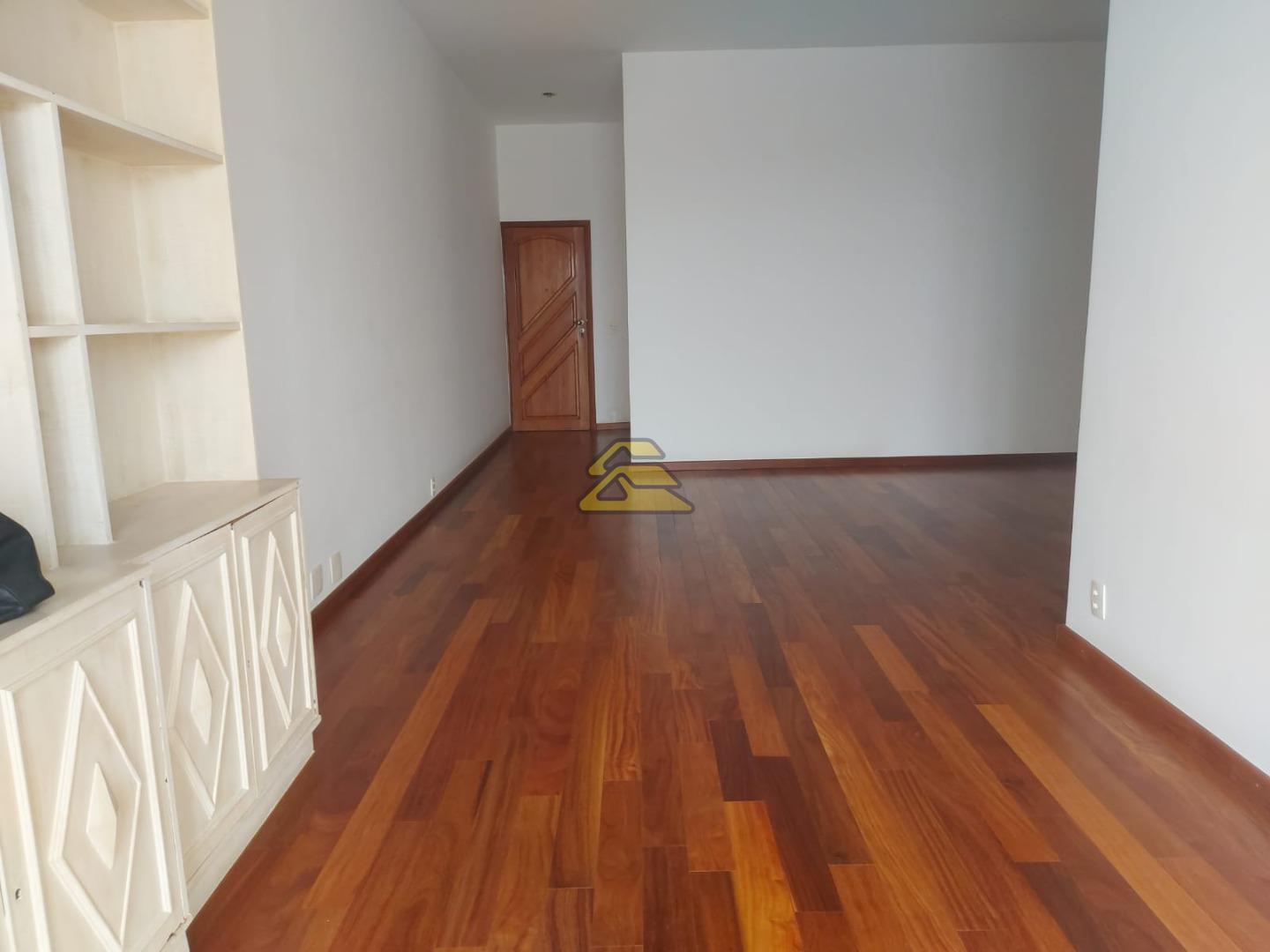 Apartamento à venda com 3 quartos, 112m² - Foto 1