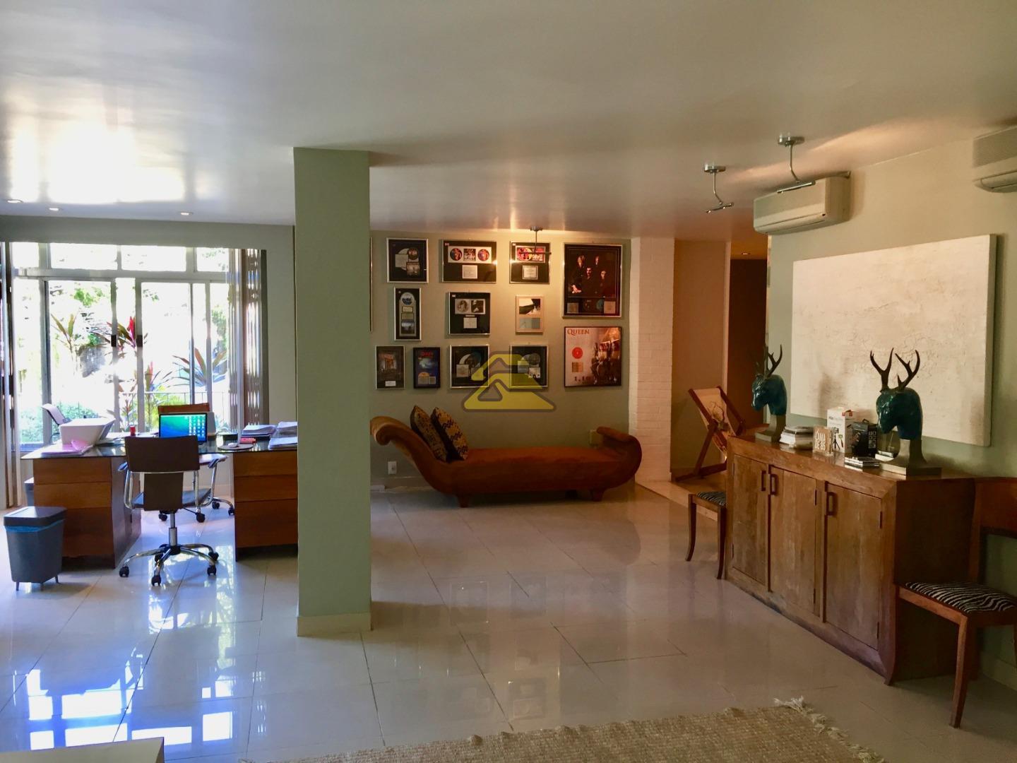 Casa à venda com 4 quartos, 780m² - Foto 21