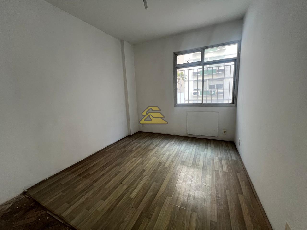 Apartamento à venda com 3 quartos, 125m² - Foto 12