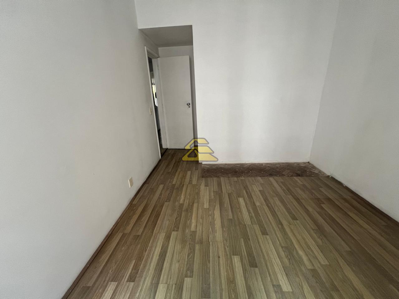 Apartamento à venda com 3 quartos, 125m² - Foto 13