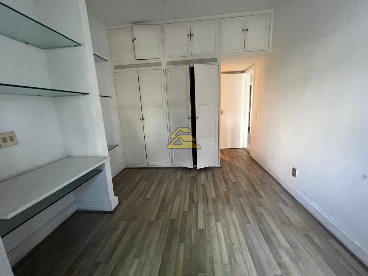 Apartamento à venda com 3 quartos, 125m² - Foto 10