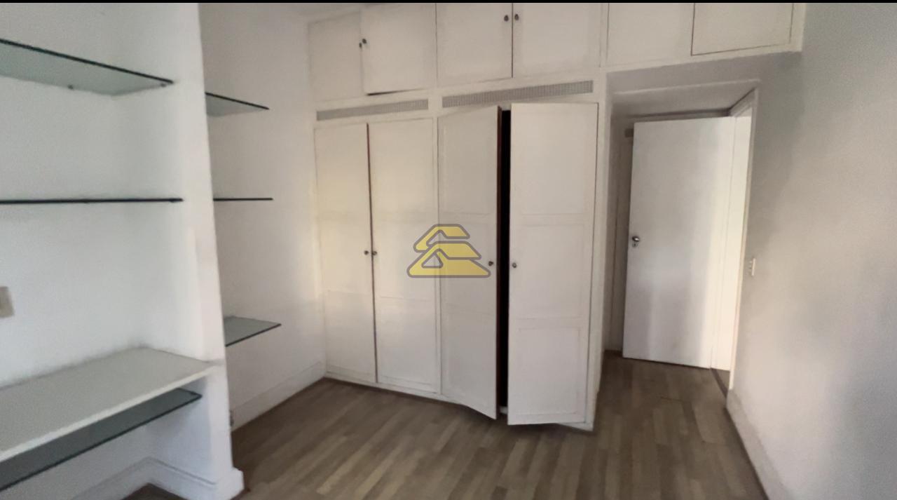 Apartamento à venda com 3 quartos, 125m² - Foto 11