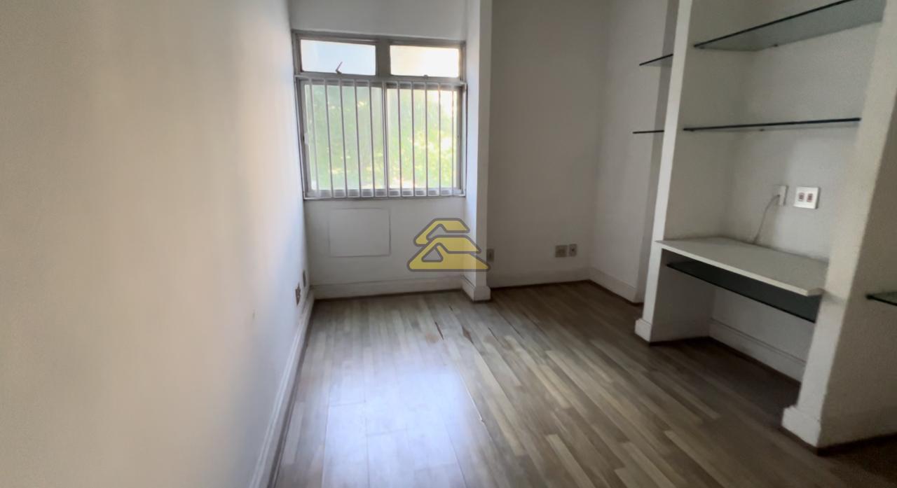 Apartamento à venda com 3 quartos, 125m² - Foto 8