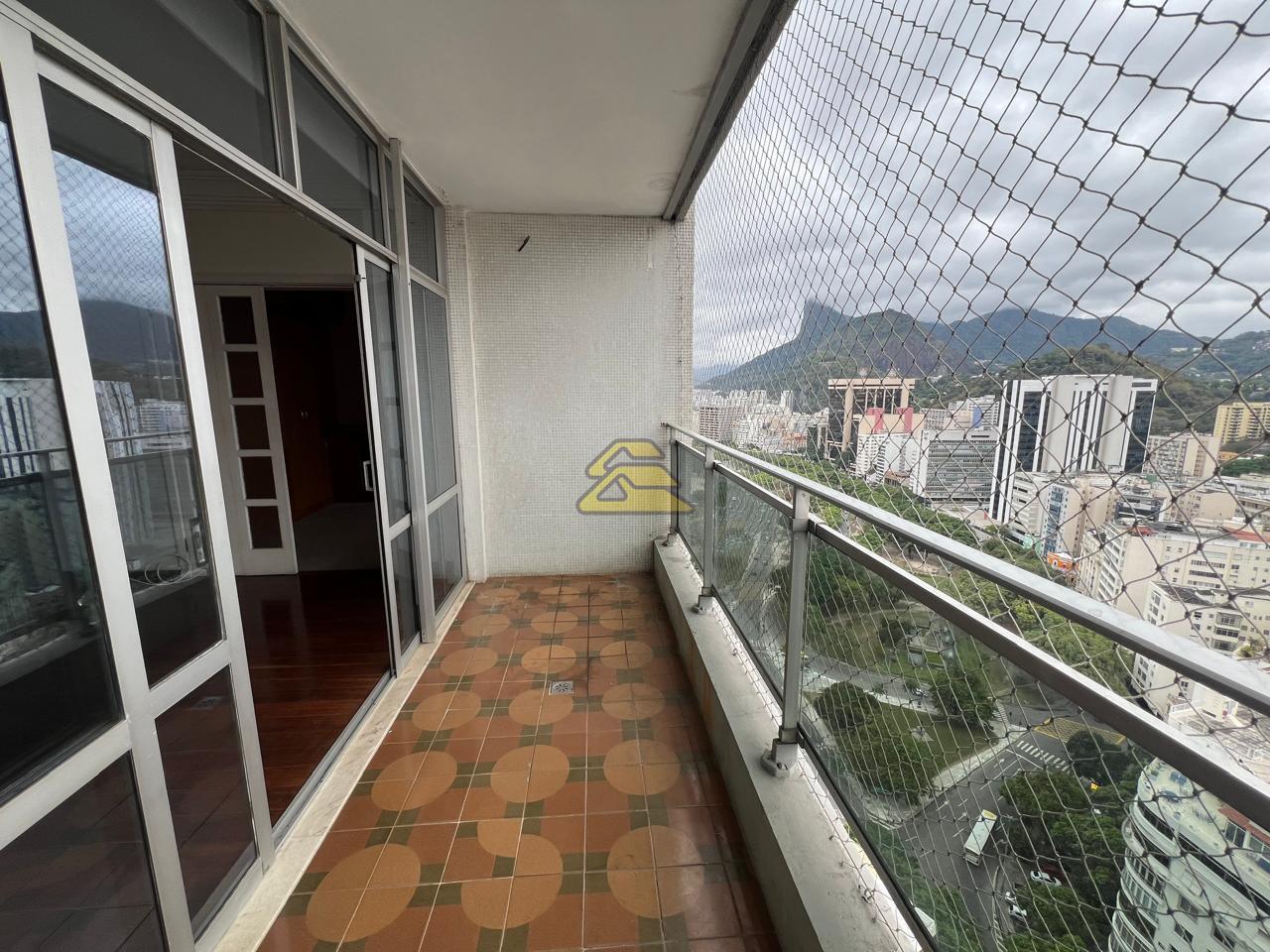 Apartamento à venda com 3 quartos, 140m² - Foto 7