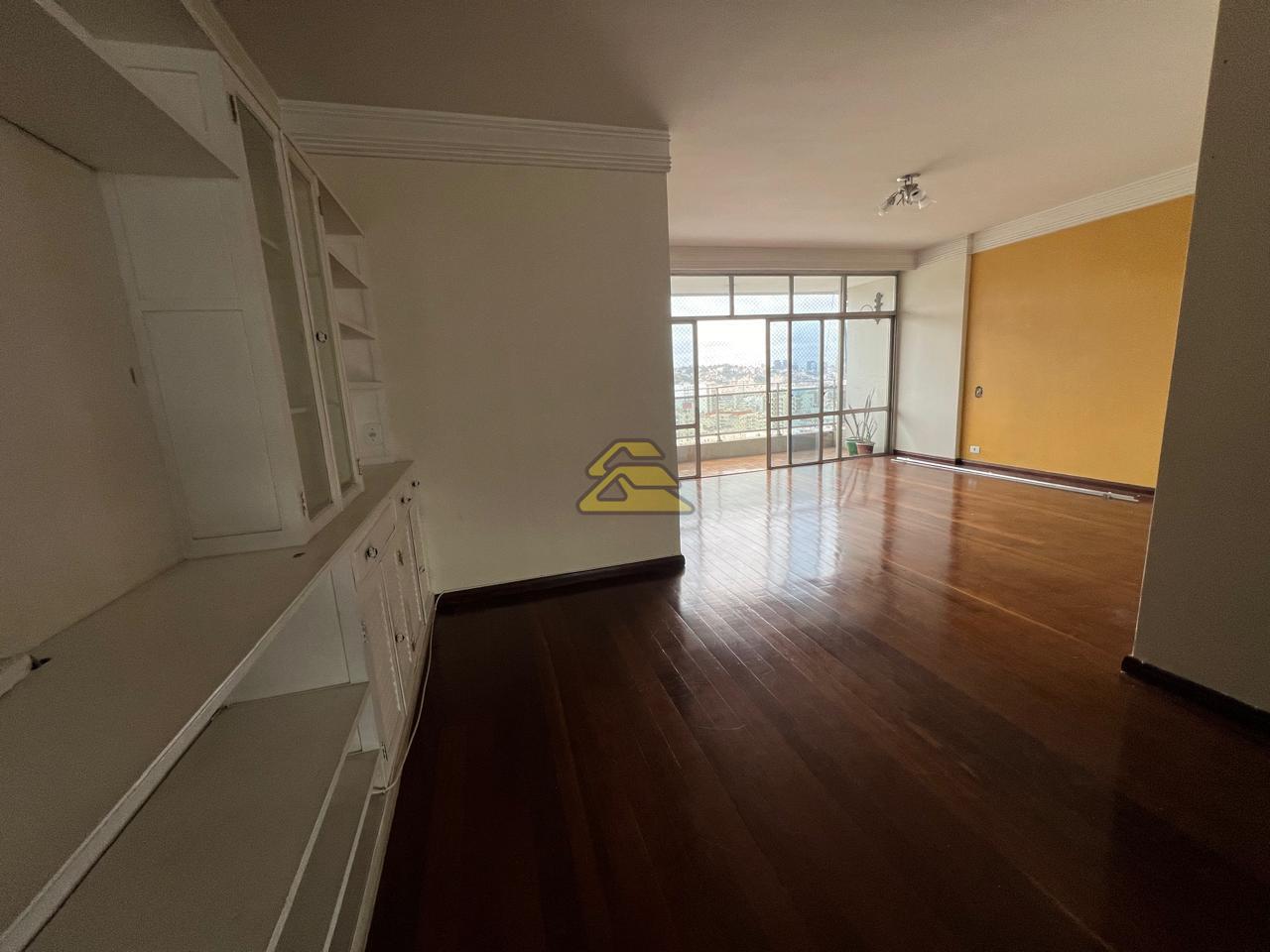 Apartamento à venda com 3 quartos, 140m² - Foto 10