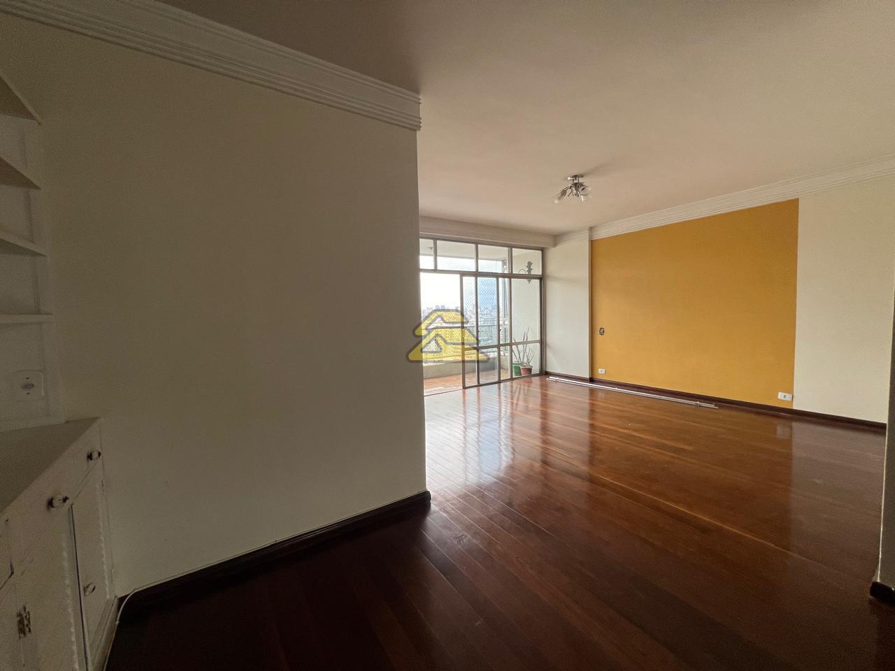 Apartamento à venda com 3 quartos, 140m² - Foto 11