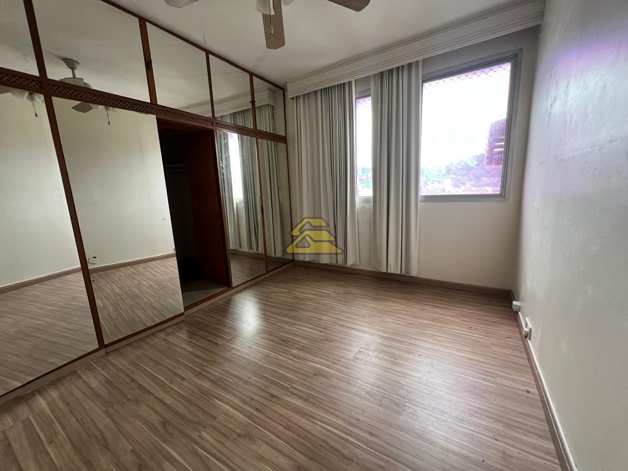 Apartamento à venda com 3 quartos, 140m² - Foto 12