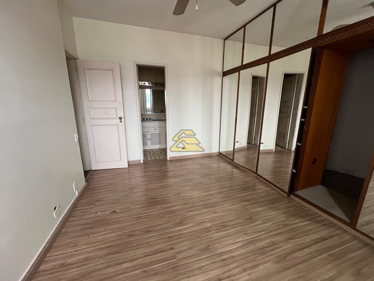 Apartamento à venda com 3 quartos, 140m² - Foto 14