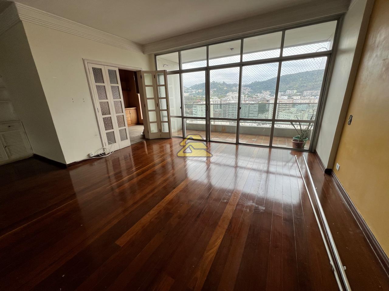 Apartamento à venda com 3 quartos, 140m² - Foto 16