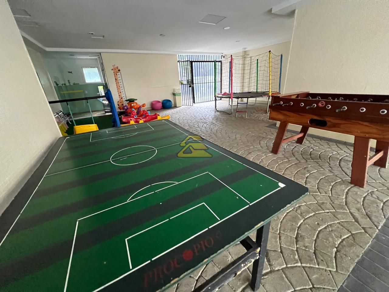 Apartamento à venda com 3 quartos, 140m² - Foto 35