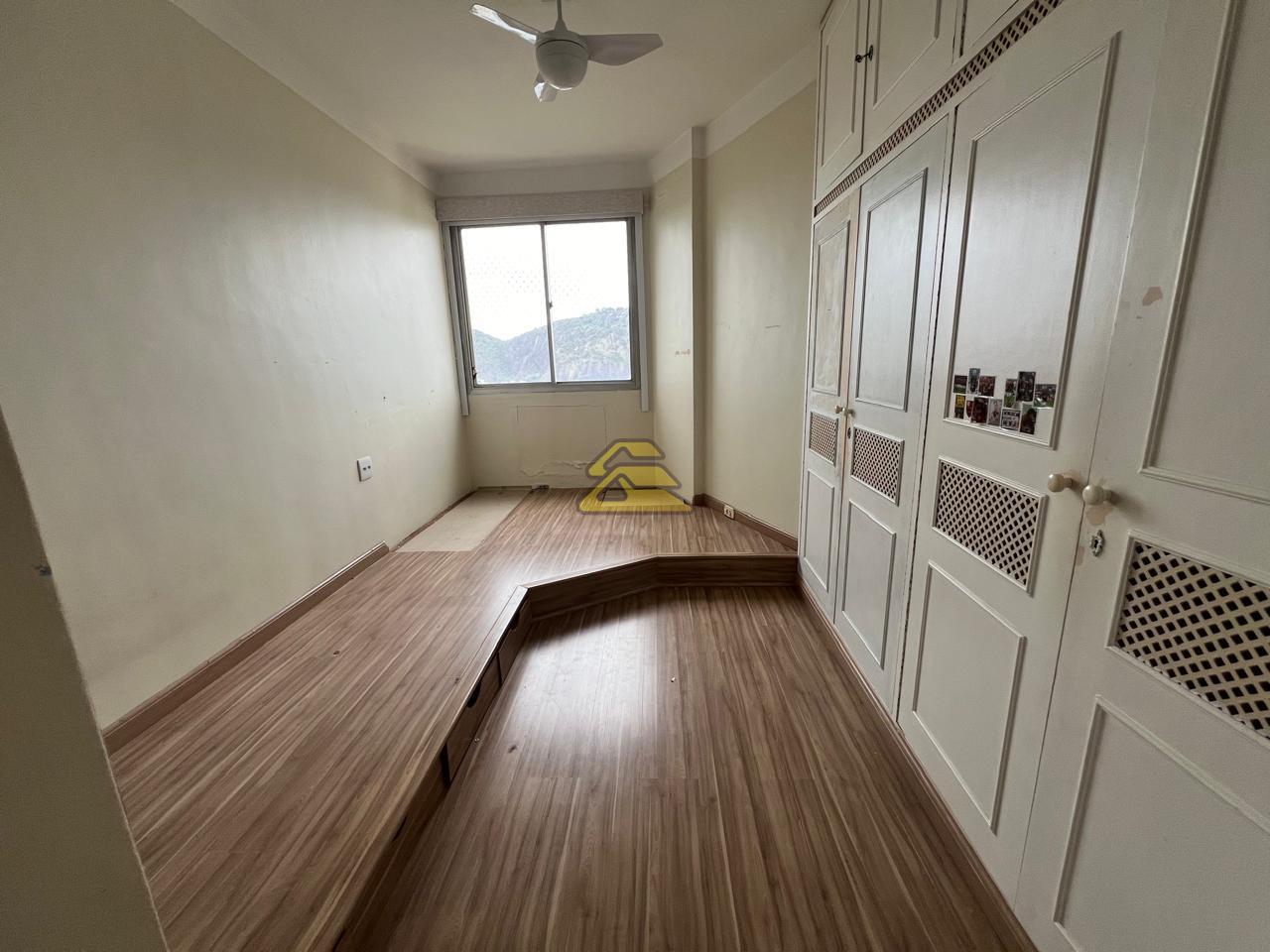 Apartamento à venda com 3 quartos, 140m² - Foto 18