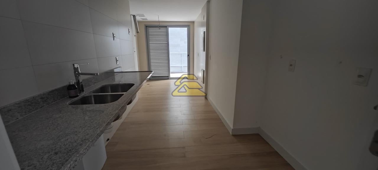 Apartamento à venda com 3 quartos, 284m² - Foto 8