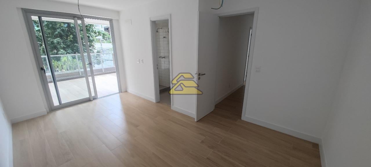 Apartamento à venda com 3 quartos, 284m² - Foto 4