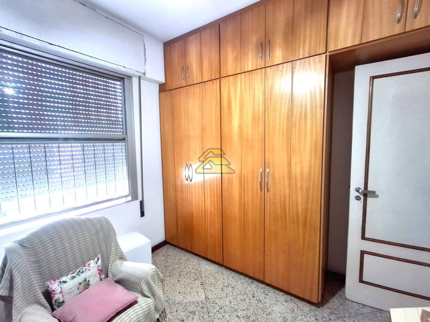 Apartamento à venda com 4 quartos, 150m² - Foto 8