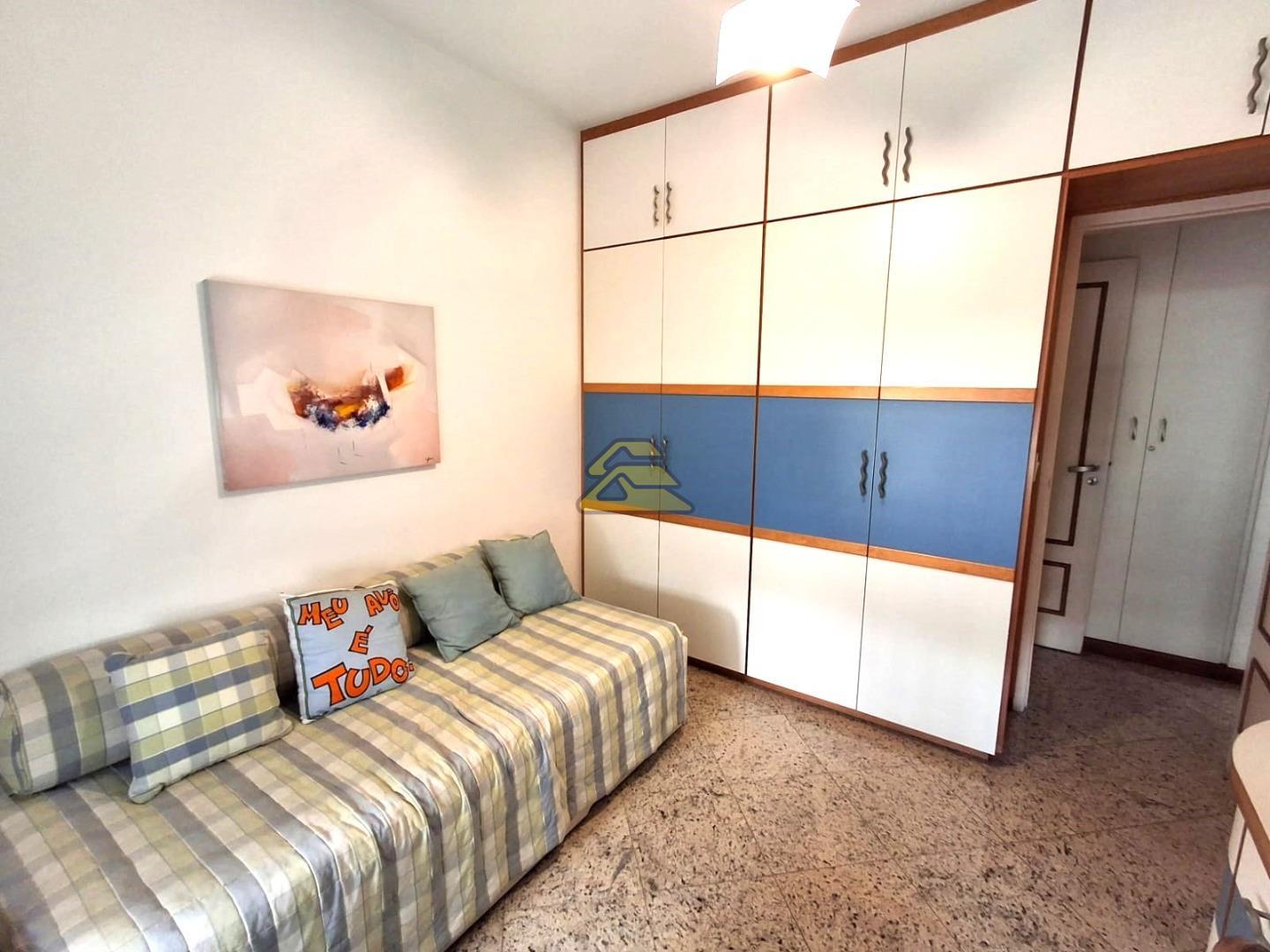 Apartamento à venda com 4 quartos, 150m² - Foto 15