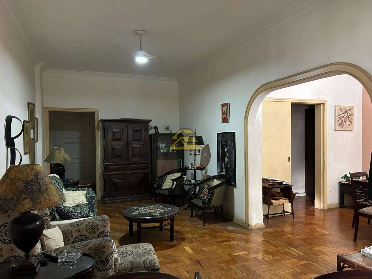 Apartamento à venda com 3 quartos, 130m² - Foto 3