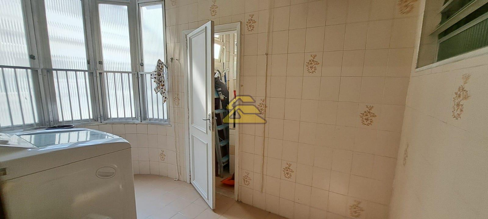 Apartamento à venda com 4 quartos, 194m² - Foto 29