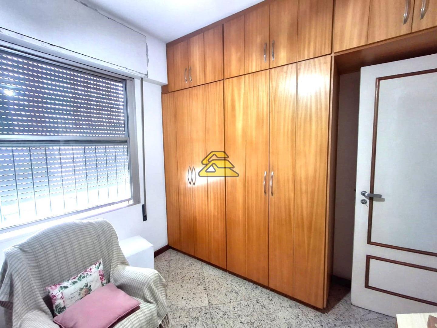 Apartamento à venda com 4 quartos, 150m² - Foto 10