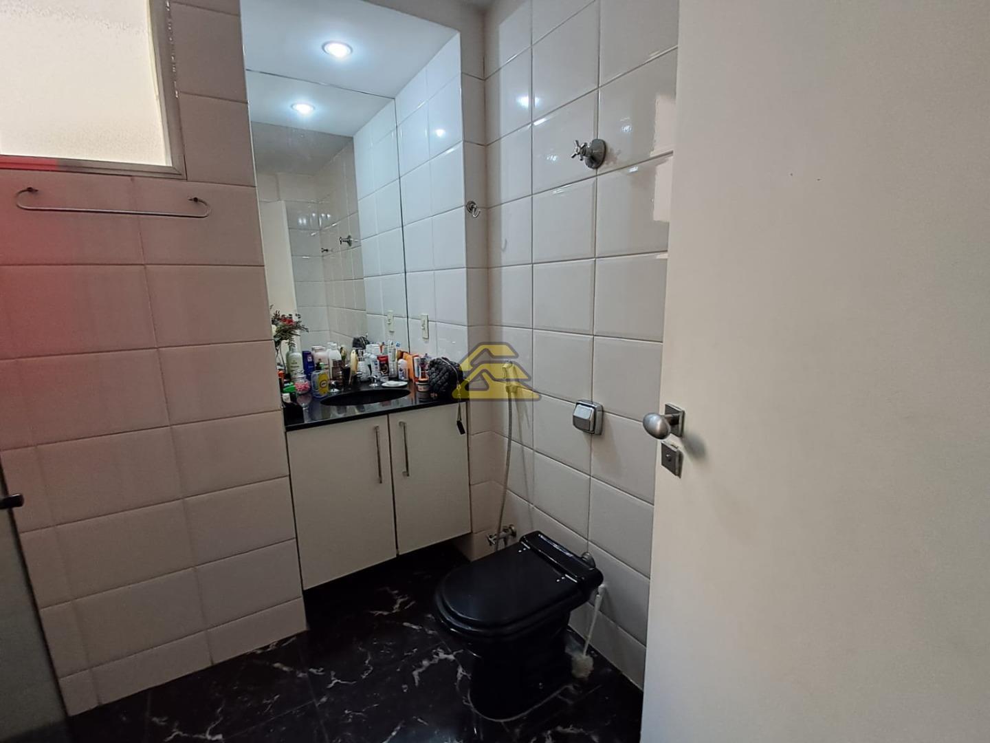 Apartamento à venda com 1 quarto, 60m² - Foto 13