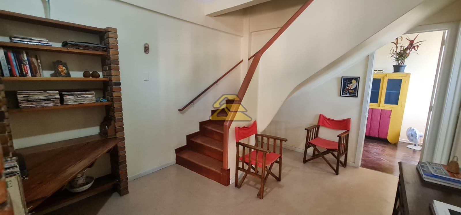 Casa à venda com 6 quartos, 180m² - Foto 38